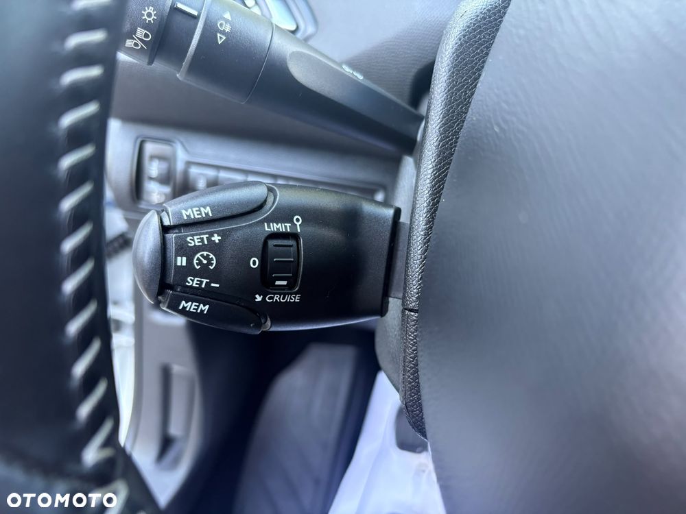 Peugeot 308 1.2 PureTech Active S&S - 16