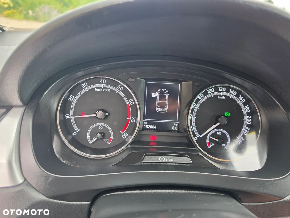 Skoda RAPID 1.0 TSI Ambition DSG - 6