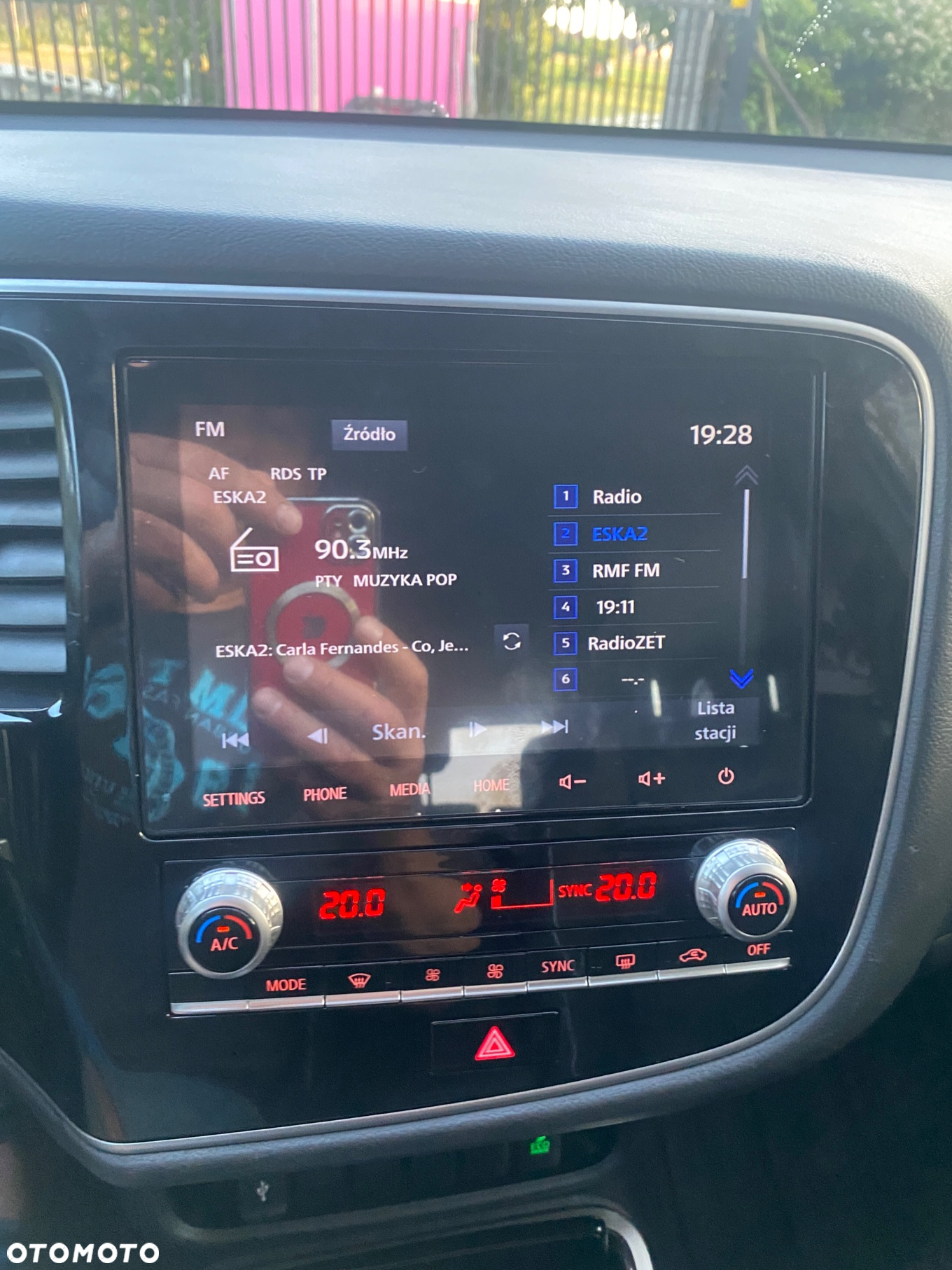 Mitsubishi Outlander 2.4 4WD Plug-In Hybrid Diamant - 18