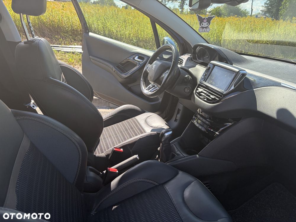 Peugeot 208 95 VTI Allure - 5