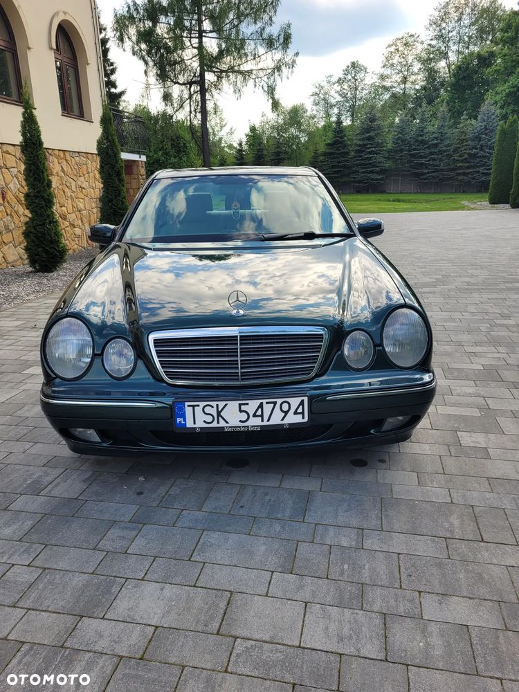 Mercedes-Benz Klasa E - 17