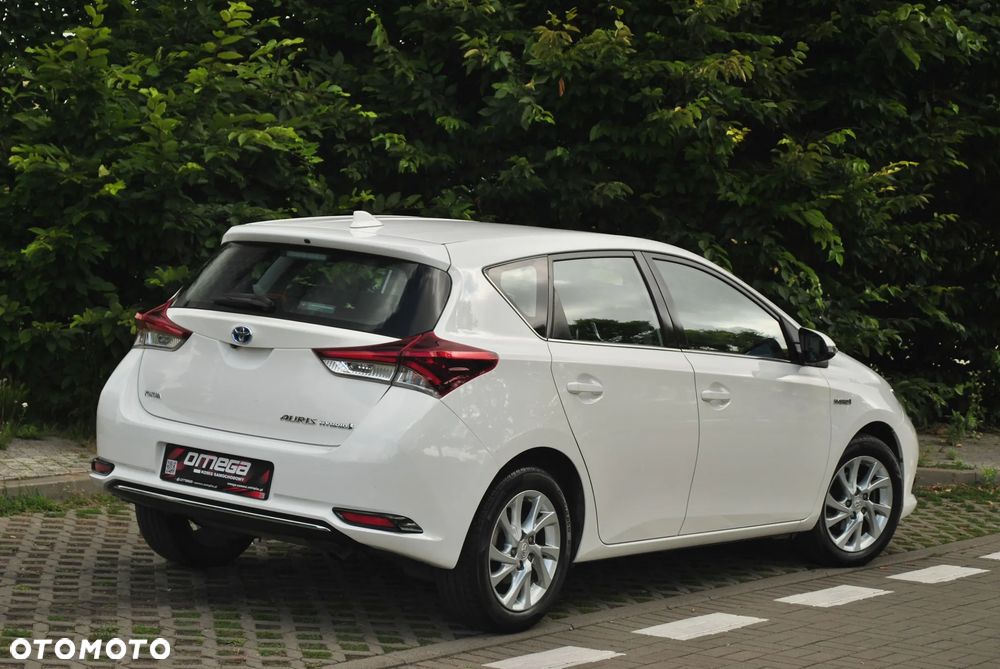 Toyota Auris - 5