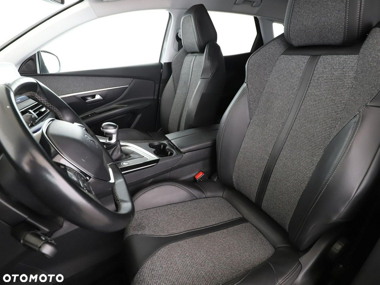 Peugeot 3008 1.2 PureTech Allure S&S - 13