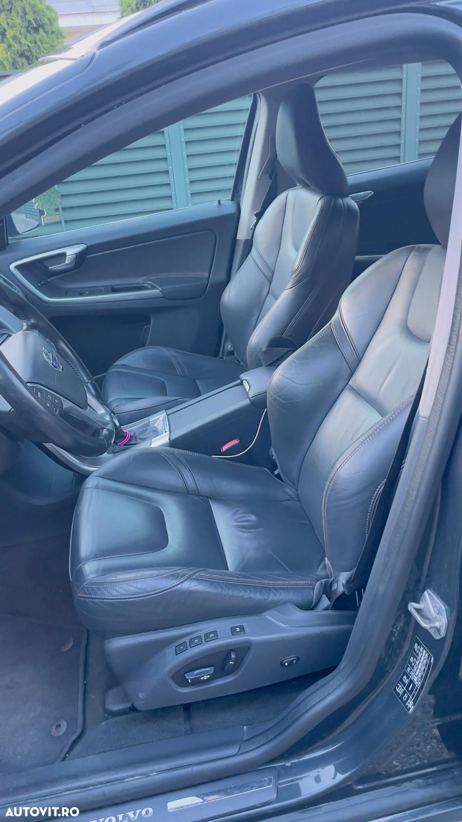 Volvo XC 60 - 8