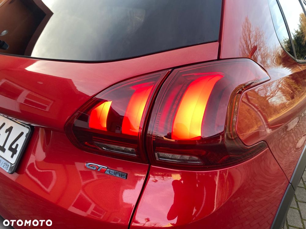 Peugeot 2008 1.2 PureTech GT Line S&S - 37