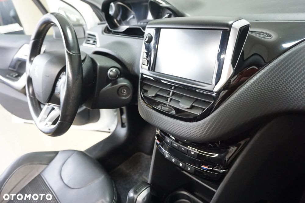 Peugeot 2008 BlueHDi 100 STOP & START Style - 25