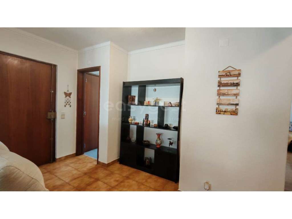 Apartamento T3 com excelente exposição solar - Grande imagem: 2/11