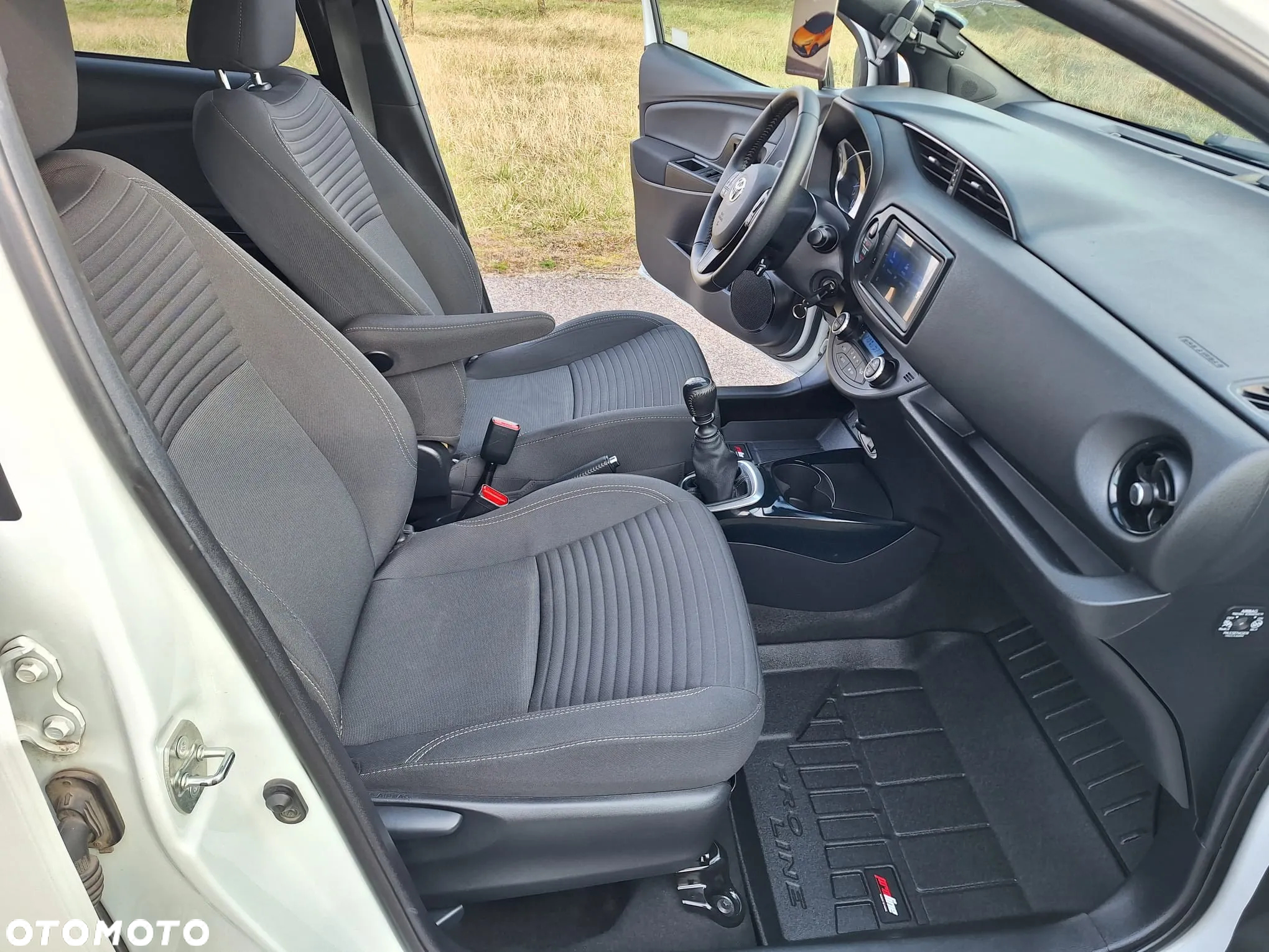 Toyota Yaris 1.5 Selection - 11