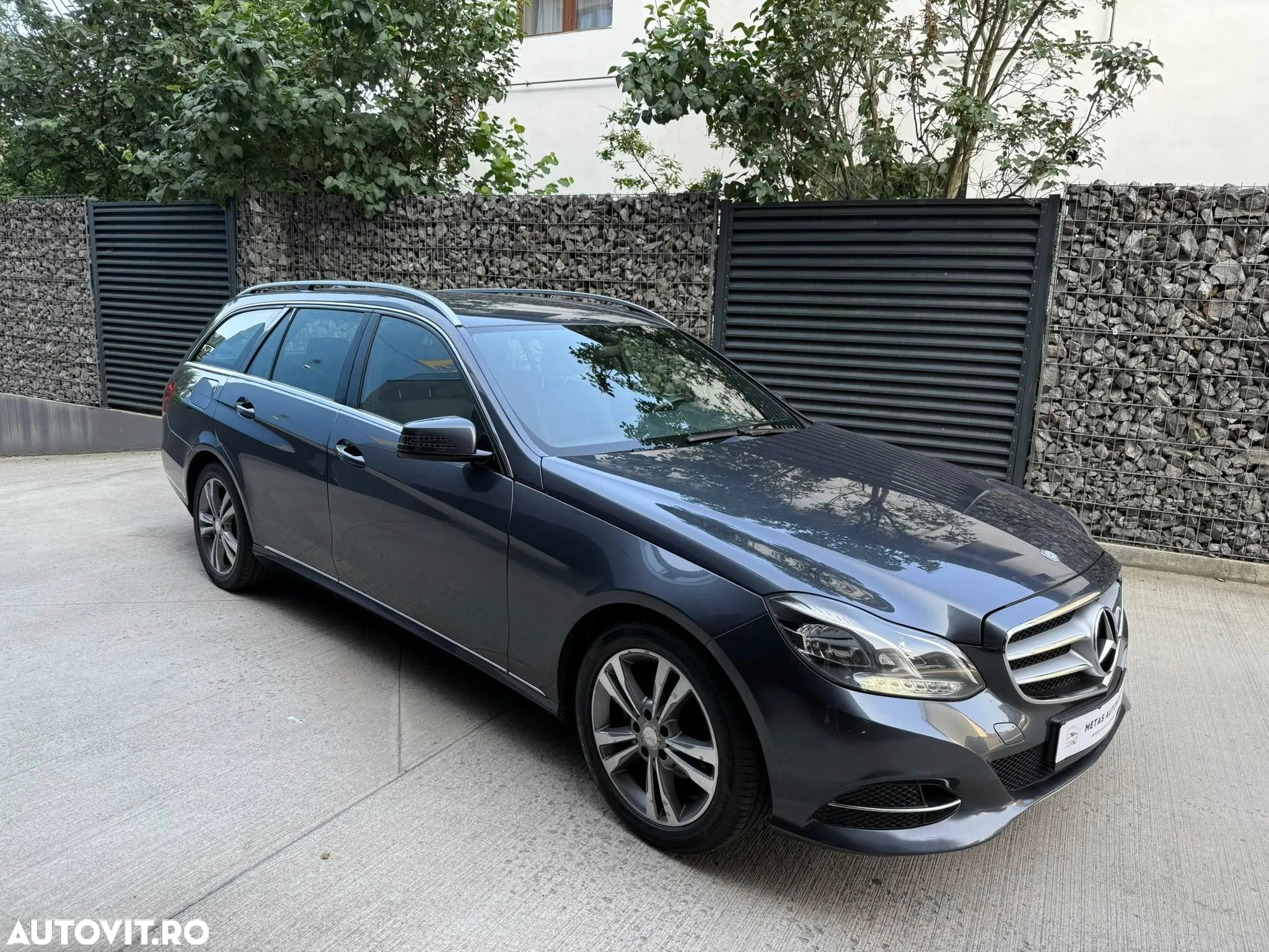 Mercedes-Benz E 200 CDI BlueEfficiency - 13