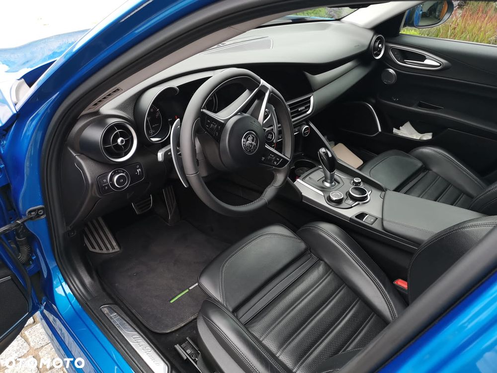 Alfa Romeo Giulia 2.0 Turbo Veloce Q4 - 29