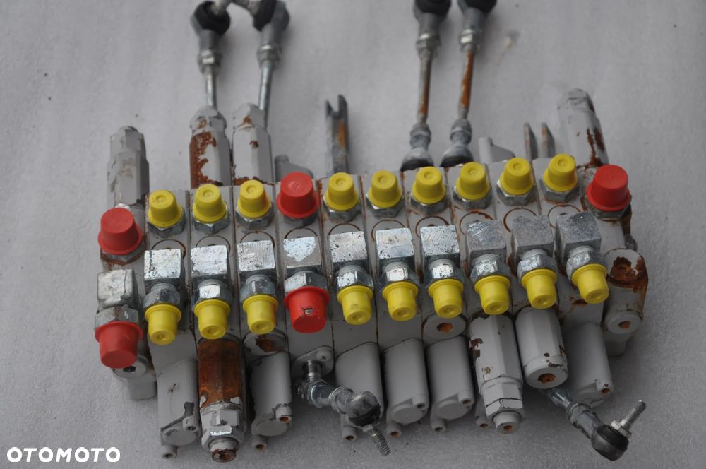 Rozdzielacz hydrauliczny yanmar SV 08 - 4