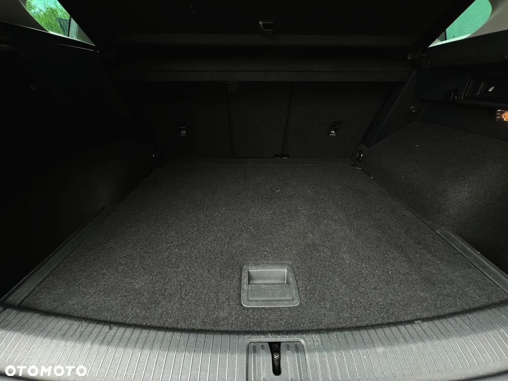 Volkswagen Tiguan 2.0 TDI SCR DSG IQ.DRIVE - 24