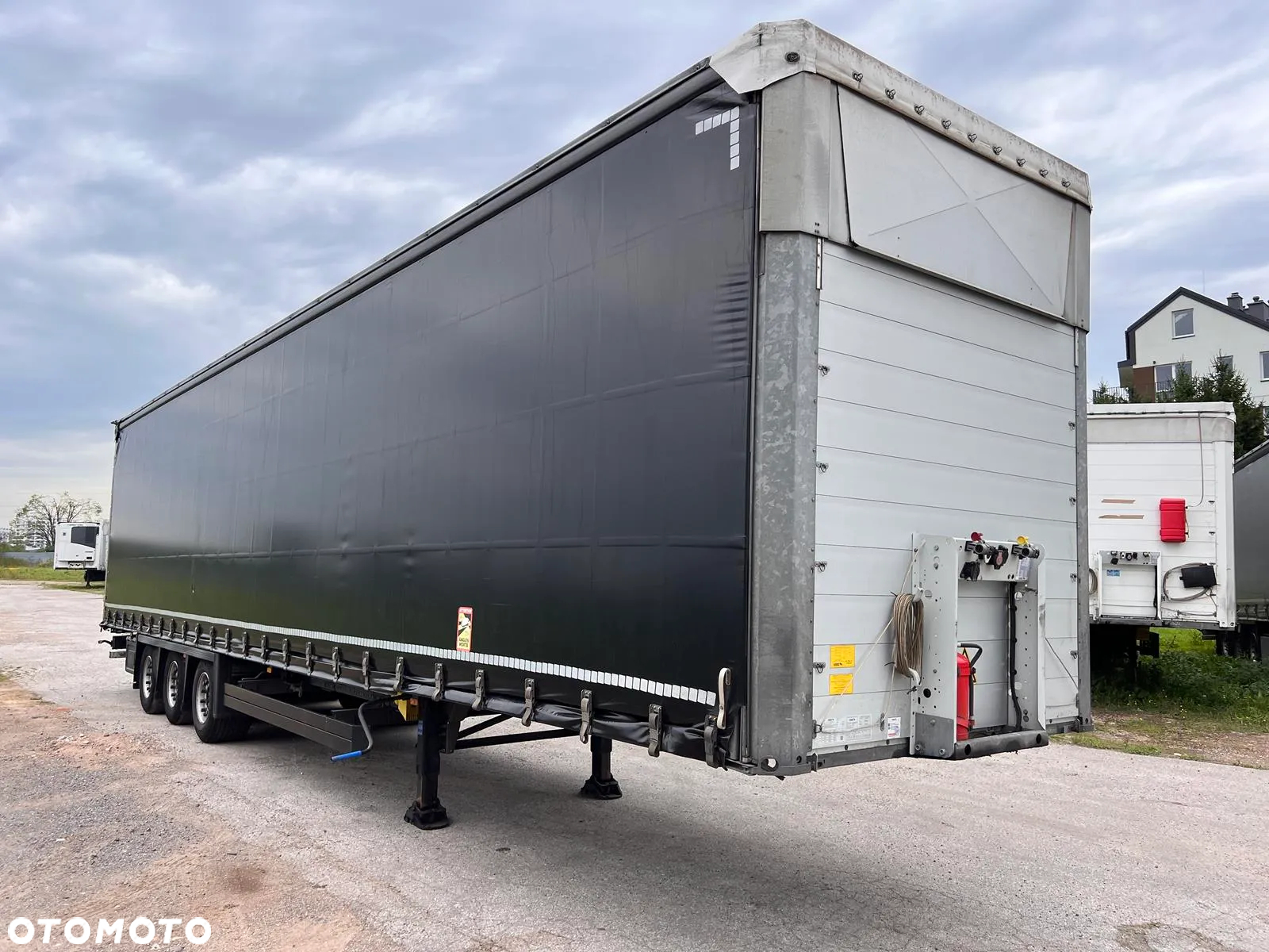 Schmitz Cargobull SCB 24 Kurtyna MEGA - 17