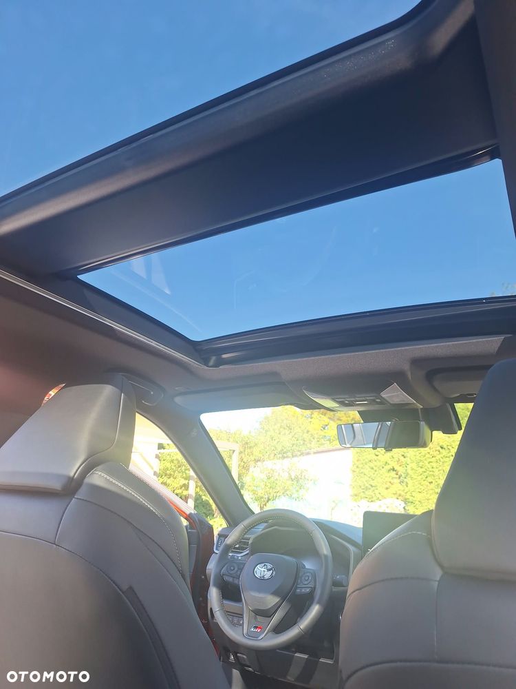 Toyota RAV4 - 7