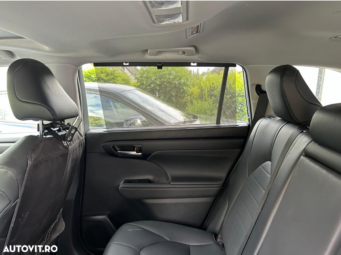 Toyota Highlander 2.5 L Hybrid Dynamic Force 248CP Executive Metallic - 19