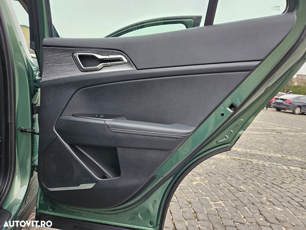 Kia Sportage 1.6 DSL MHEV 7DCT HP 4x2 Plus - 24