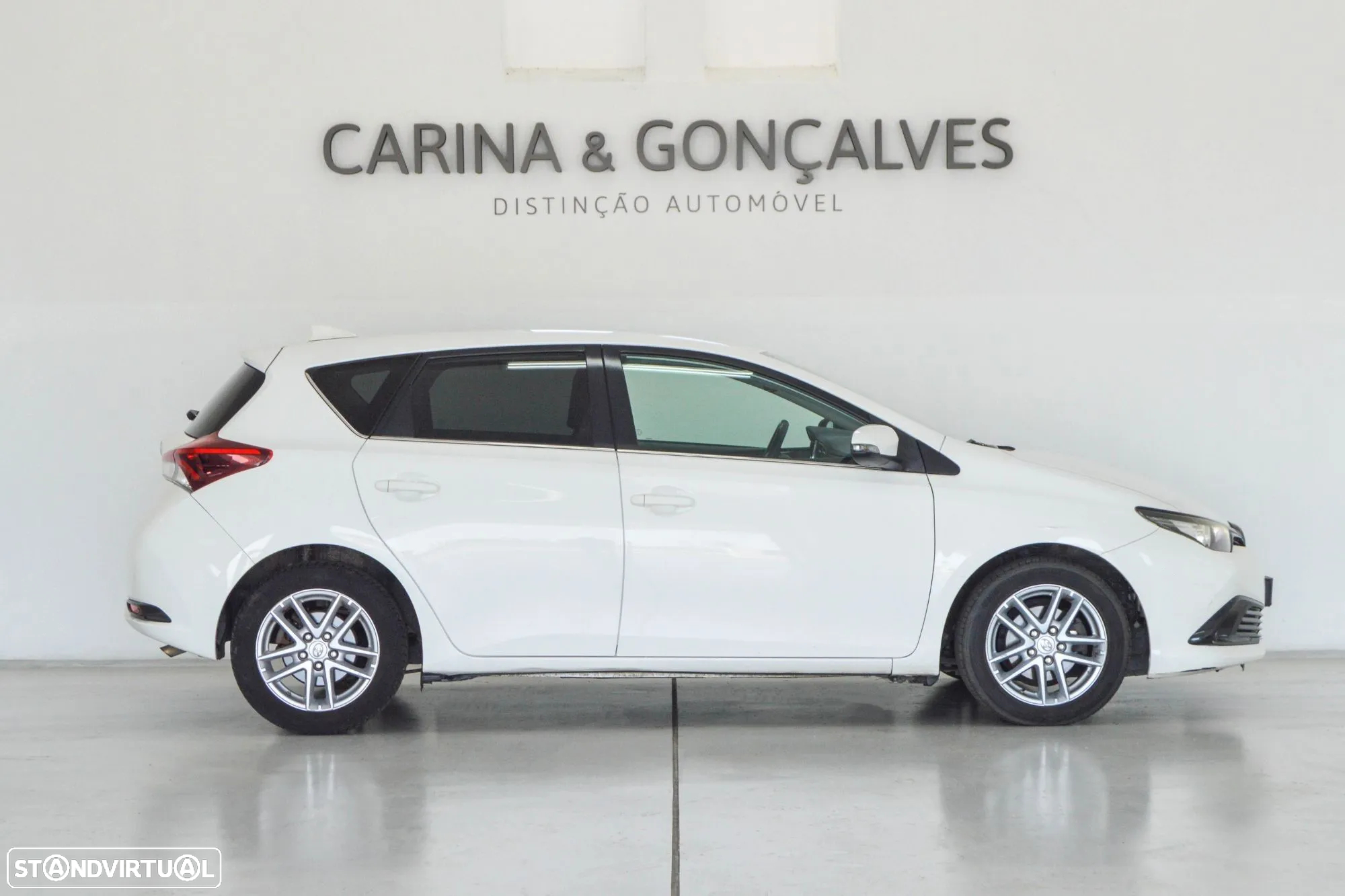 Toyota Auris 1.4 D-4D Comfort - 4