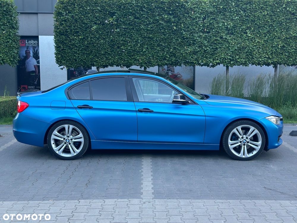 BMW Seria 3 328i xDrive Modern Line - 6