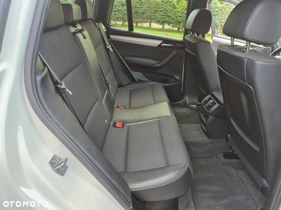 BMW X3 xDrive20d - 24