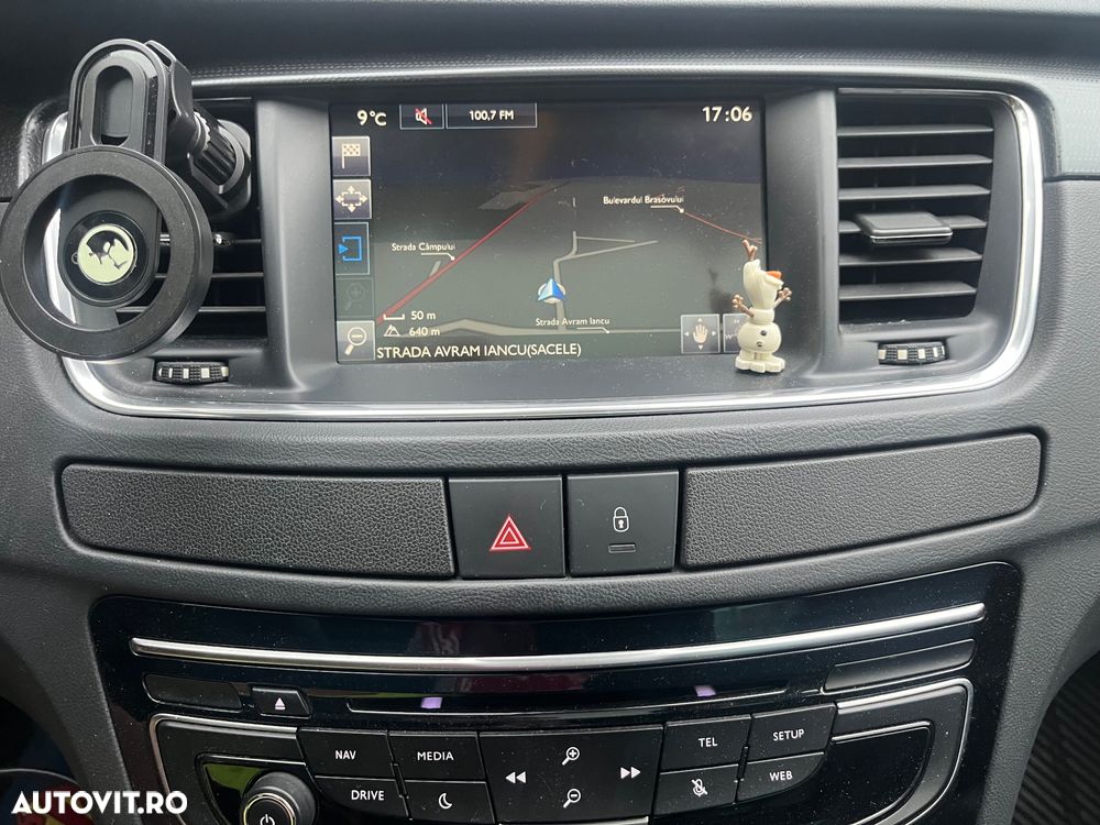 Peugeot 508 RXH Hybrid4 - 20