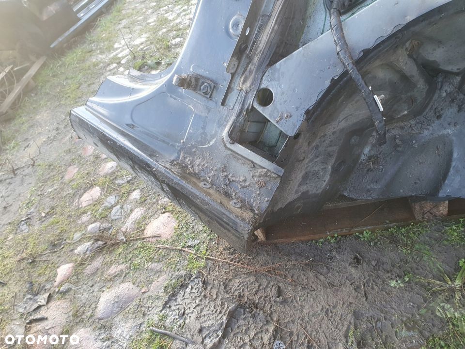 próg fartuch słupek prawy Audi A4 B8 - 3
