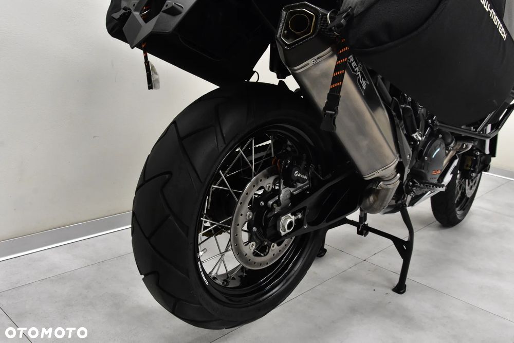 KTM Adventure - 38