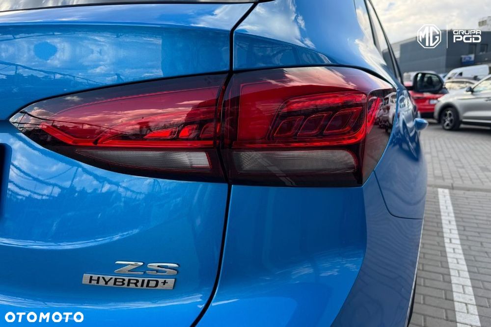 MG ZS Hybrid+ - 11