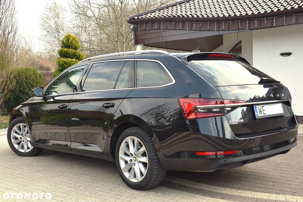 Skoda Superb 2.0 TDI SCR Style DSG - 3