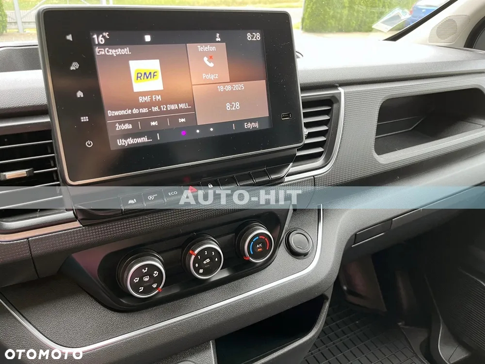 Renault Trafic - 8