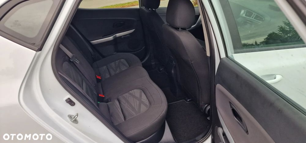 Kia Ceed 1.4 CVVT Attract Plus - 11