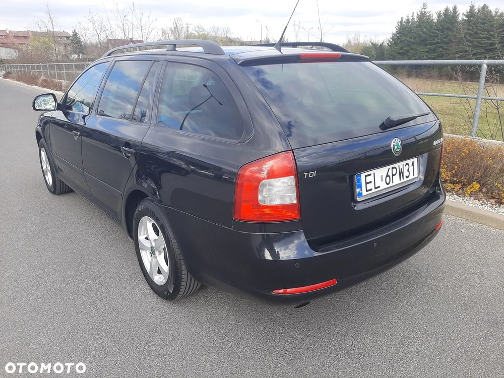 Skoda Octavia 1.6 TDI DPF FAMILY - 7