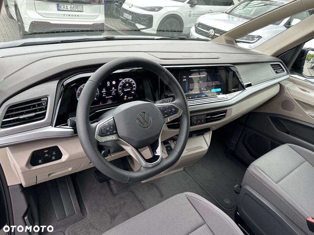 Volkswagen Multivan - 10