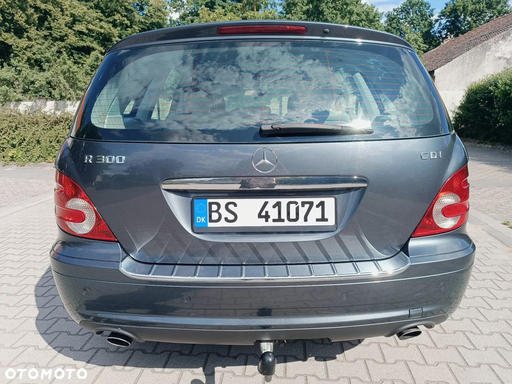 Mercedes-Benz Klasa R 300 CDI L 7G-TRONIC DPF Grand Edition - 4