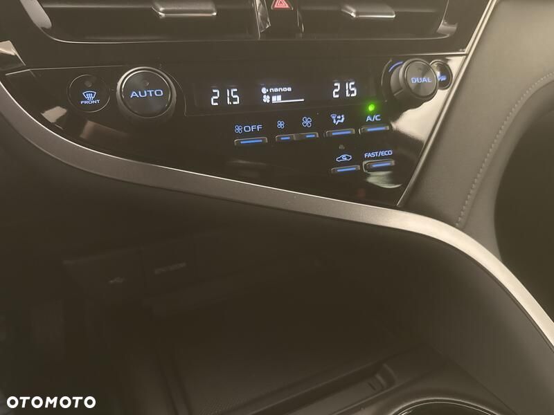 Toyota Camry 2.5 Hybrid Comfort CVT - 16