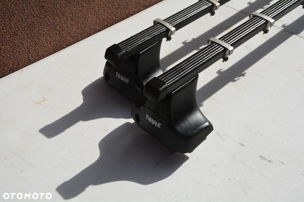 VW Golf 4 3 drzwi Bagażnik na rynienki dachowe Thule Klucz - 3
