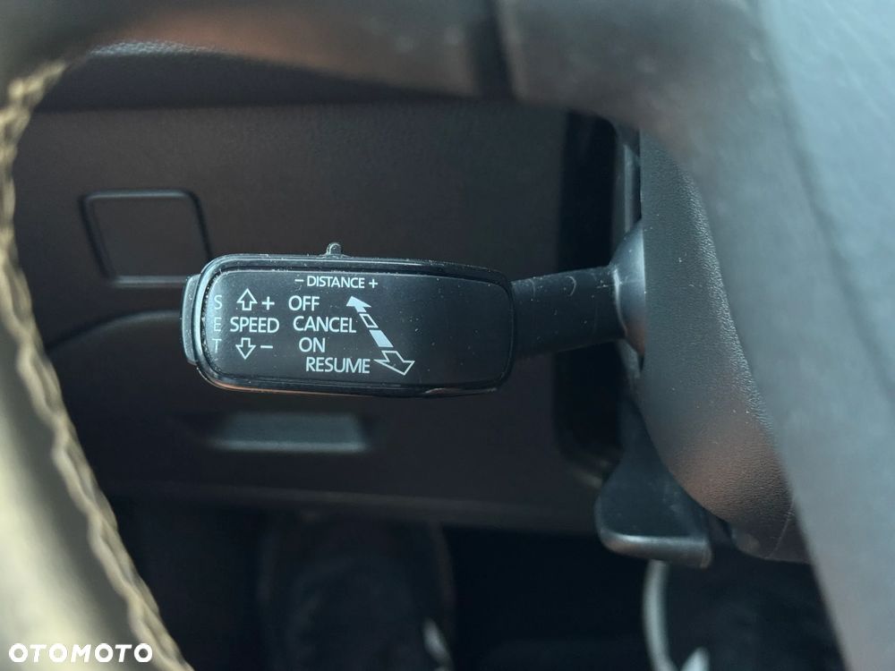 Seat Leon 2.0 TDI DPF DSG Xcellence - 24