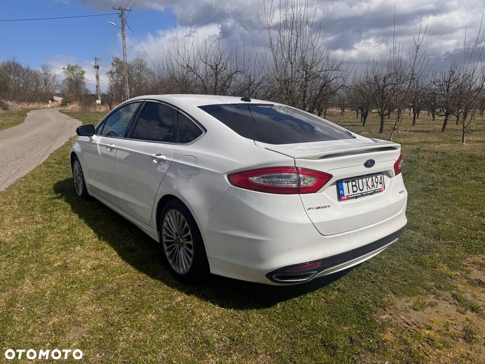 Ford Fusion - 2