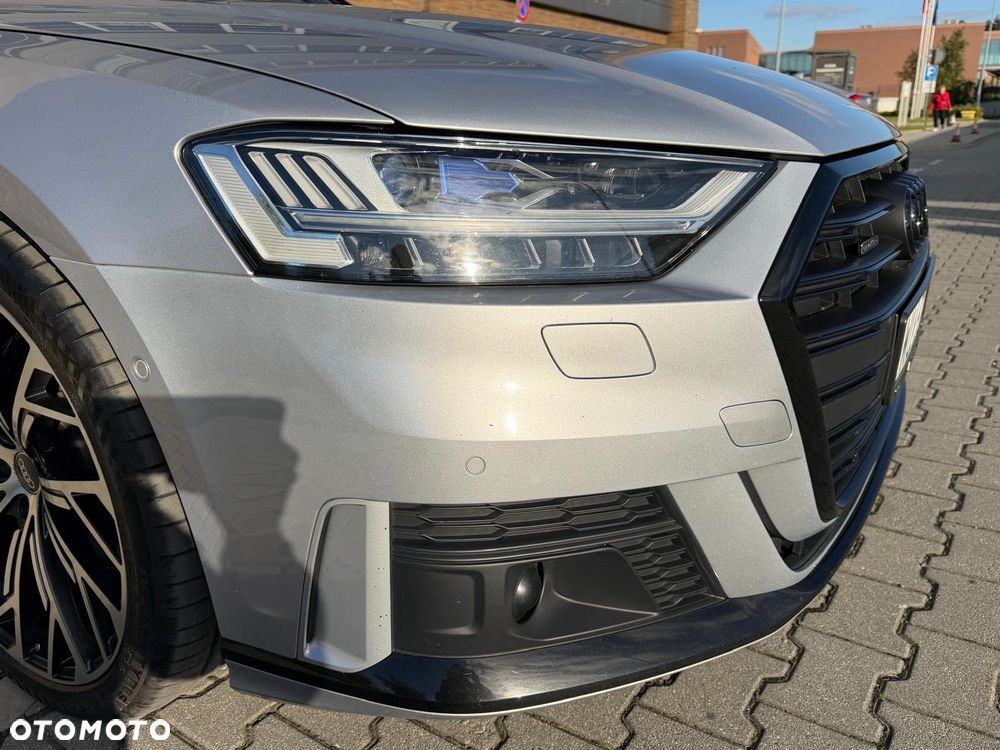 Audi A8 - 12