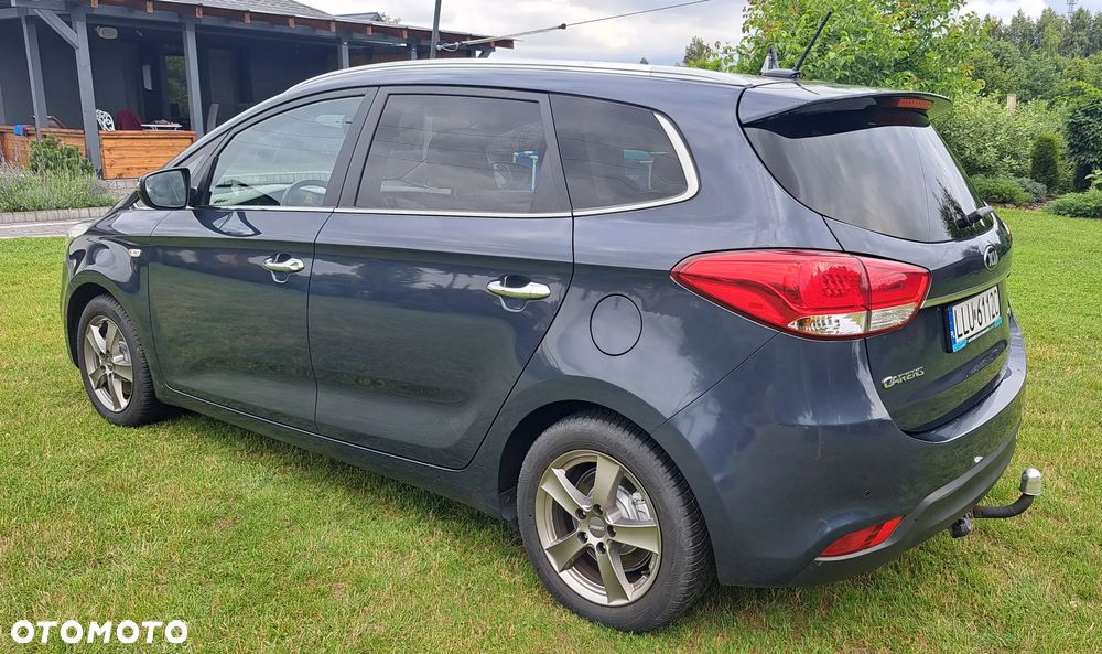 Kia Carens 1.7 CRDi L 7os - 4