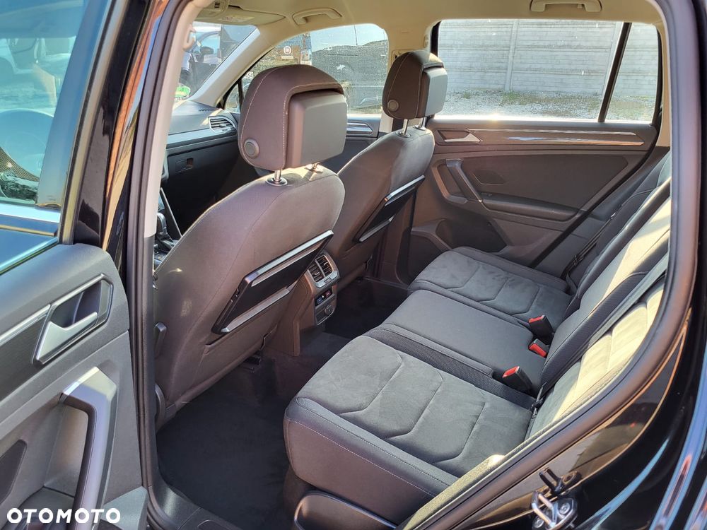 Volkswagen Tiguan 2.0 TDI SCR 4MotION DSG Elegance - 26