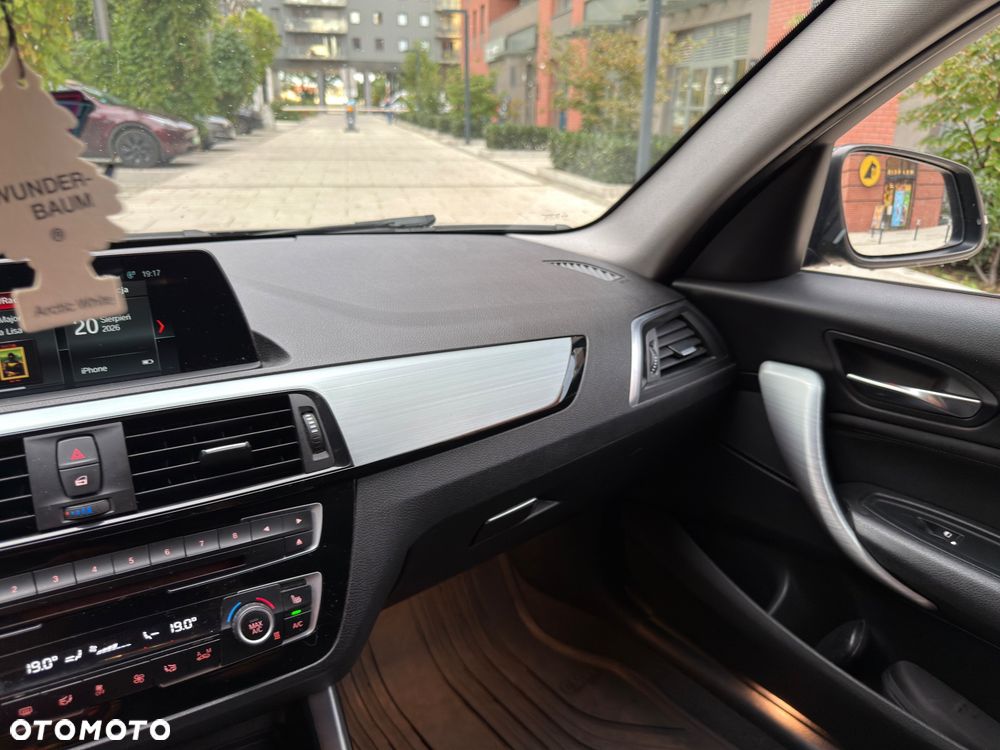 BMW Seria 1 118d Edition M Sport Shadow - 15
