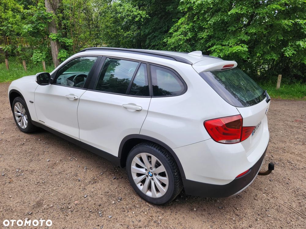 BMW X1 xDrive18d xLine - 11