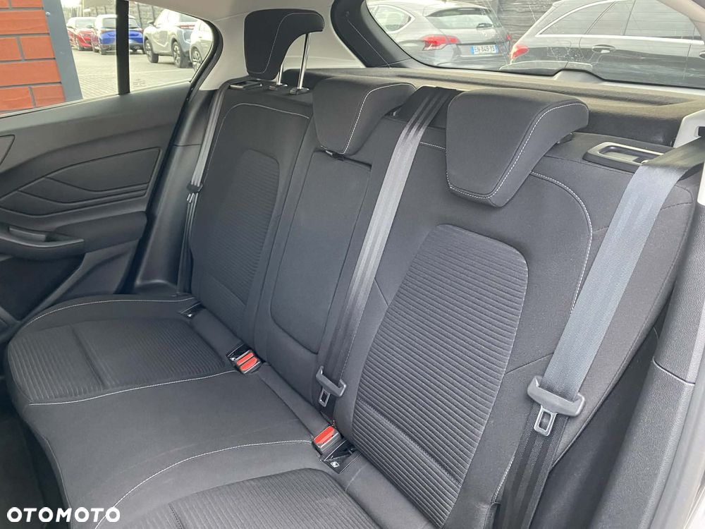 Ford Focus 1.0 EcoBoost mHEV Connected - 17