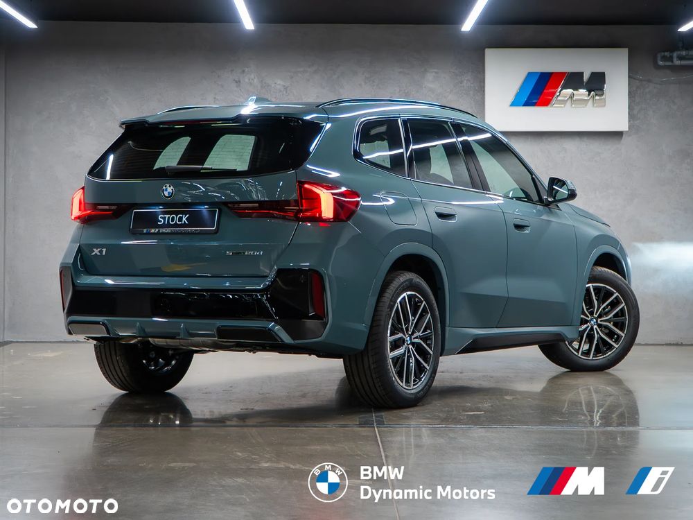 BMW X1 sDrive20d M Sportpaket - 4
