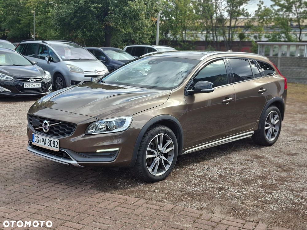 Volvo V60 Cross Country D4 Drive-E Summum - 3