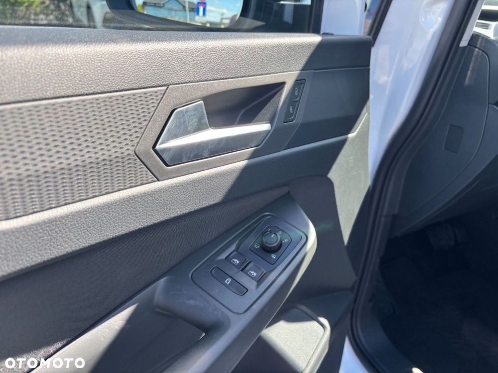 Ford Tourneo Connect Grand - 19