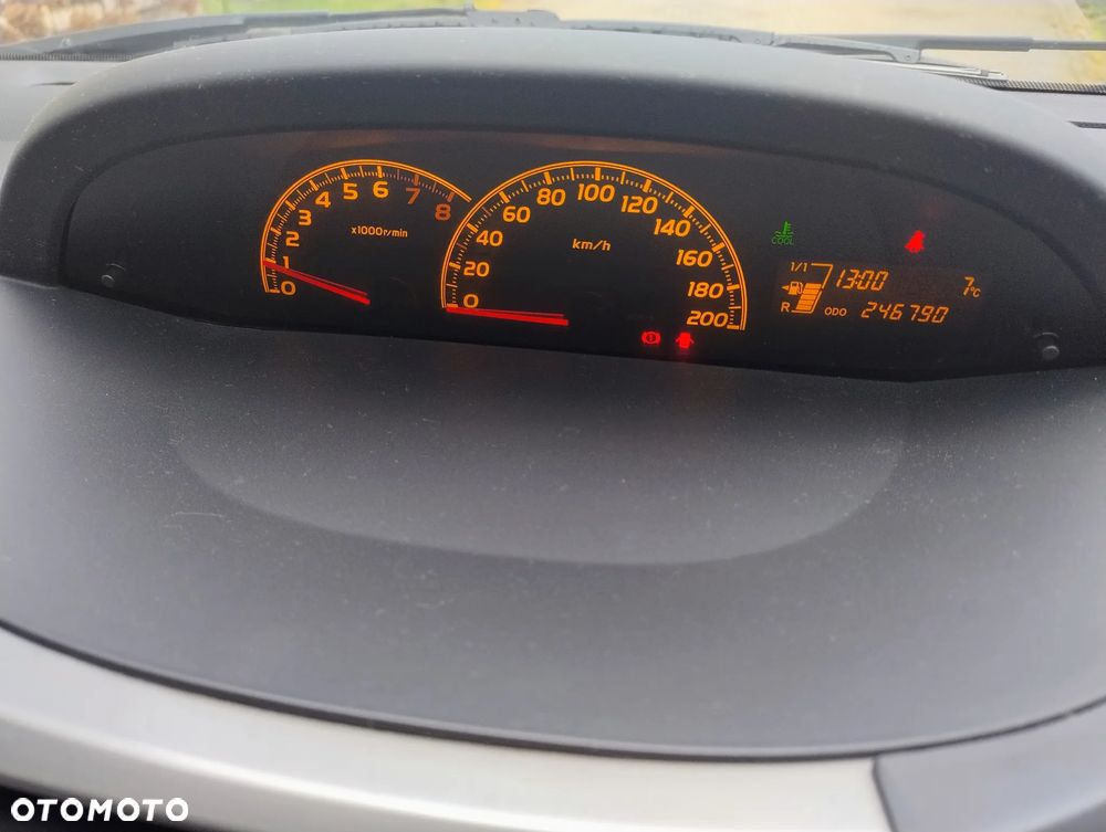 Toyota Yaris 1.33 2010 - 11