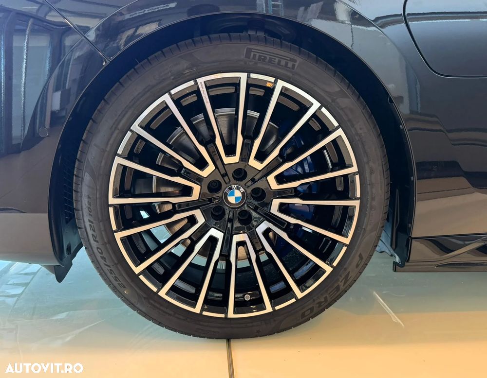 BMW M7 M760e xDrive AT PHEV - 6