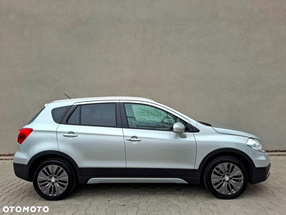 Suzuki SX4 S-Cross 1.6 VVT 4x4 Comfort - 9