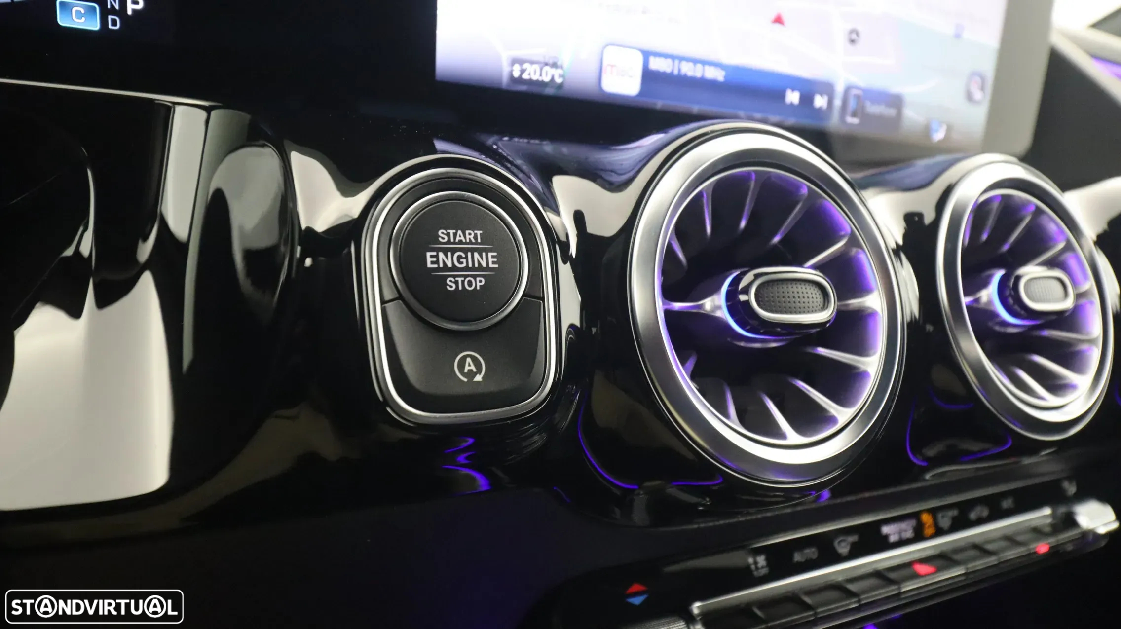 Mercedes-Benz GLA 180 d AMG Line - 21